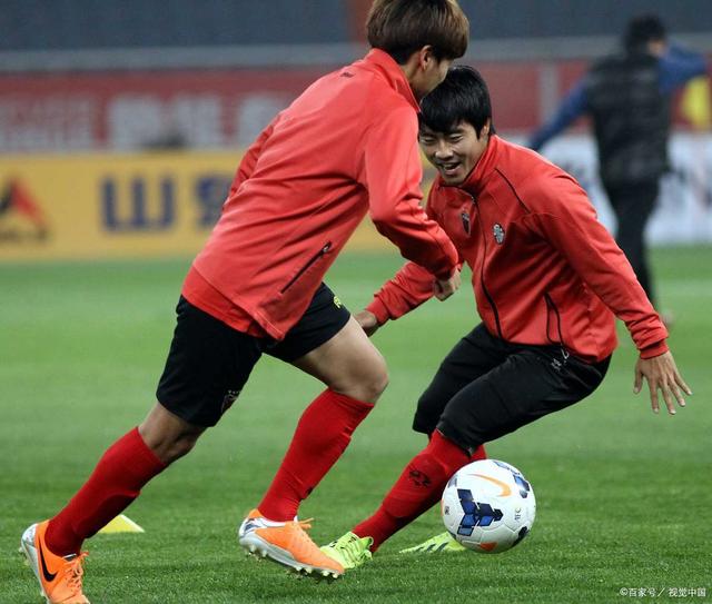 足总杯倒计时，勒沃库森集结日完成体检，细节引发关注，压力陡增，身体对抗强度拉满(勒沃库森今年为何如此之猛)